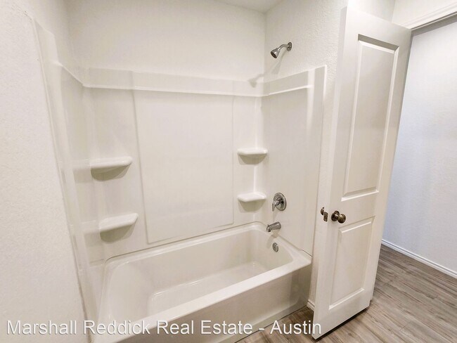 Building Photo - 3 br, 2 bath House - 3805 Far Horizon