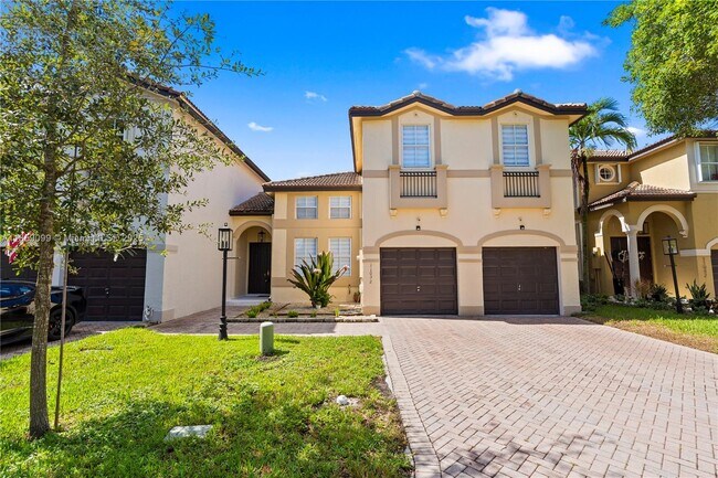 Foto del edificio - 11032 NW 48th Ln