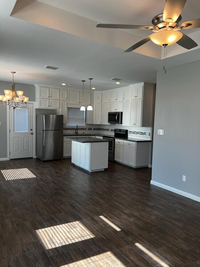 Foto del edificio - 3813 Whitewing Ave