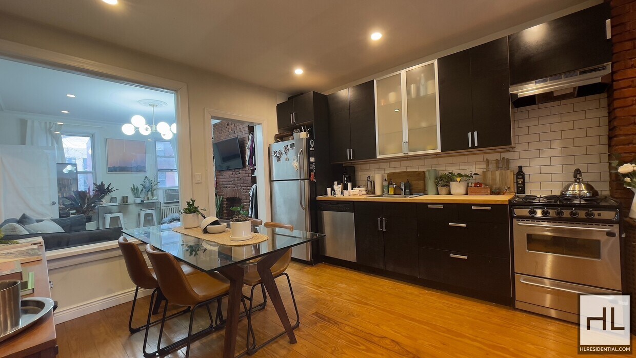 Primary Photo - 1 Bedroom On Hall
