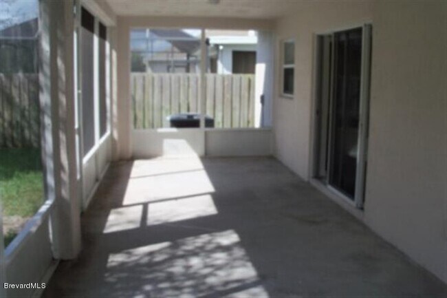 Building Photo - 2340 Canopy Dr