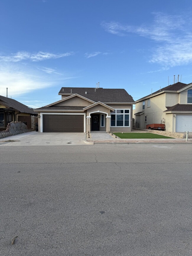 Building Photo - 12253 Holy Springs Ct