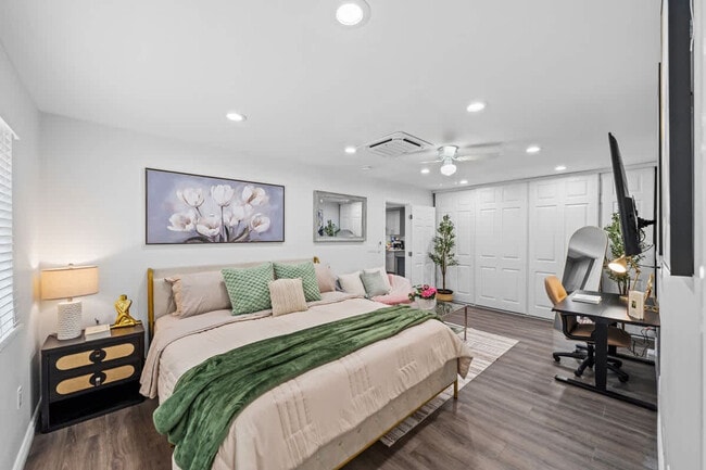 Foto del edificio - 10983 Parkdale Ave