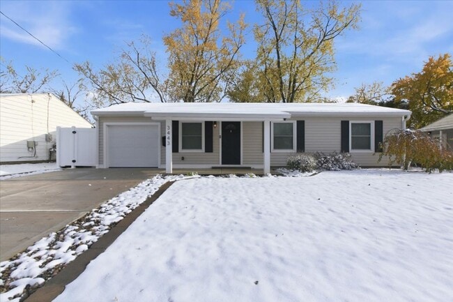 Photo - Charming 3-Bedroom Ranch in a Convenient L... House