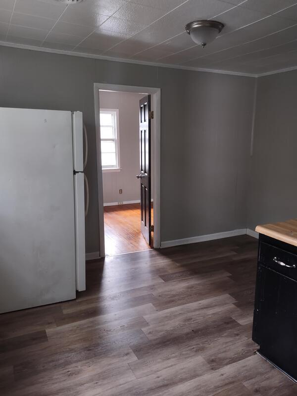 Building Photo - 321 W Delavan Ave