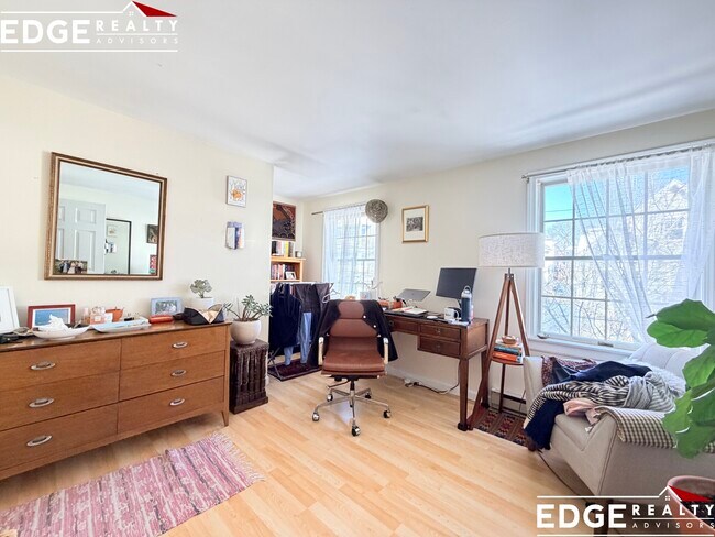 Building Photo - 24 Arden St