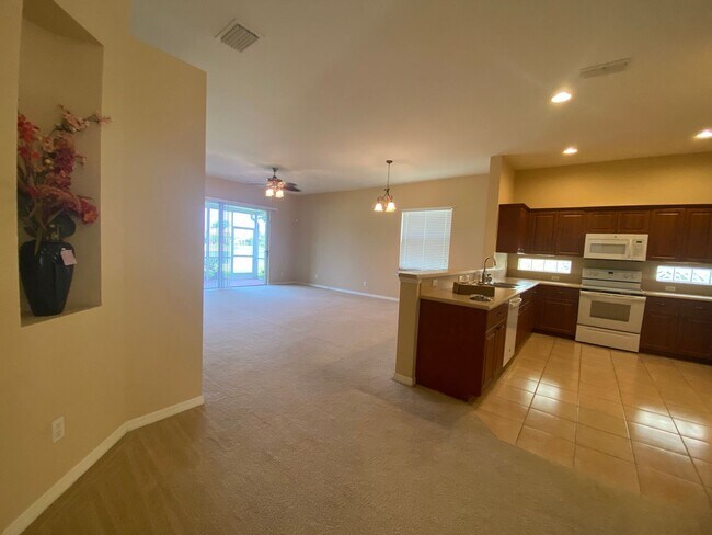 Foto del edificio - 2677 Blue Cypress Lake Ct