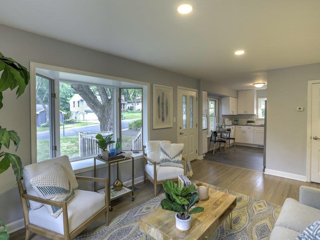 Foto principal - 312 Harrison Ave S