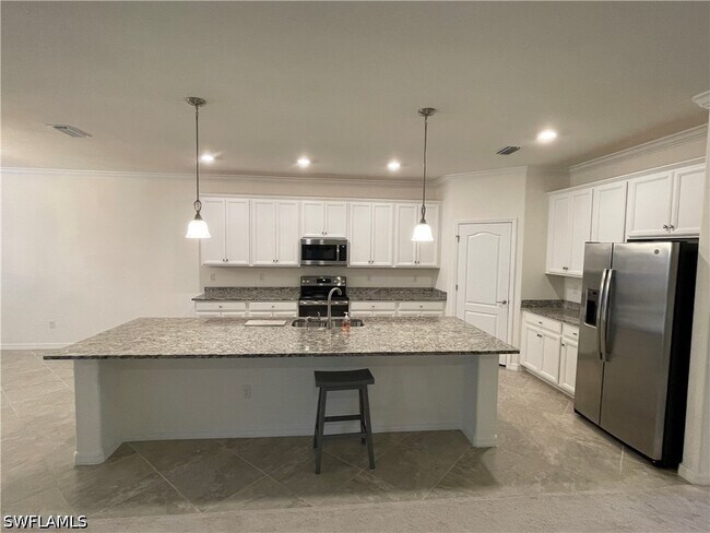Foto del edificio - 9353 Glenforest Dr