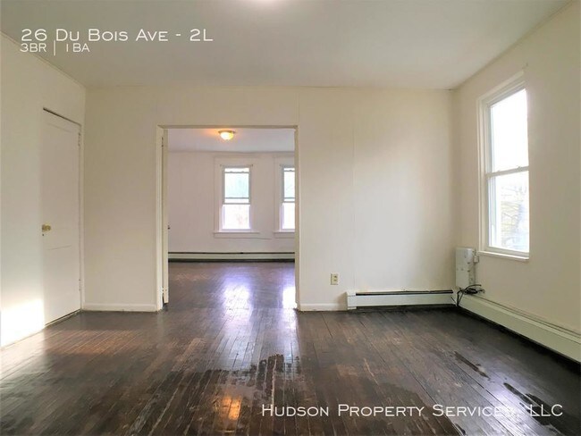 Building Photo - 3 bedroom in Poughkeepsie NY 12601