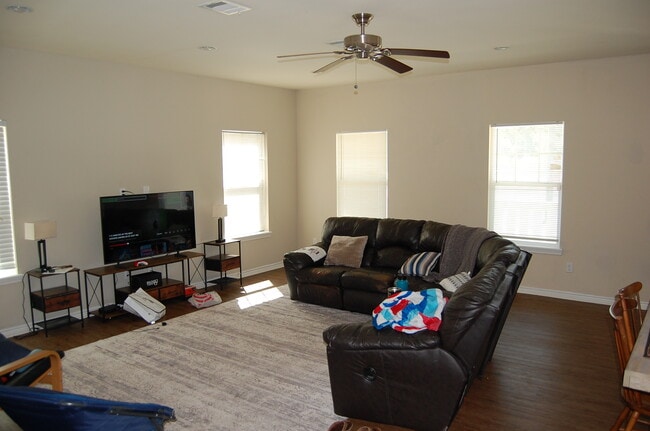 Photo - 703 Wellborn Rd House