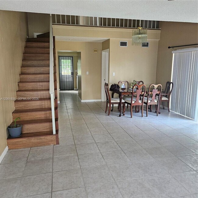 Foto del edificio - 3571 NW 95th Terrace