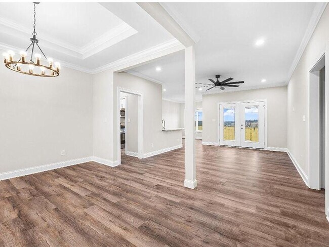 Foto del edificio - 7034 Shelton Ln