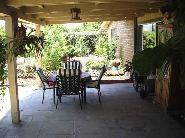 Foto del edificio - Charming Adobe Ranch Style Home