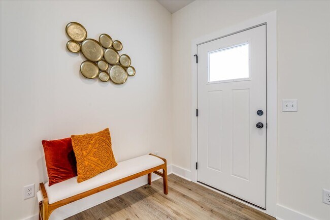 Foto del edificio - 607 Briarbrook Ln