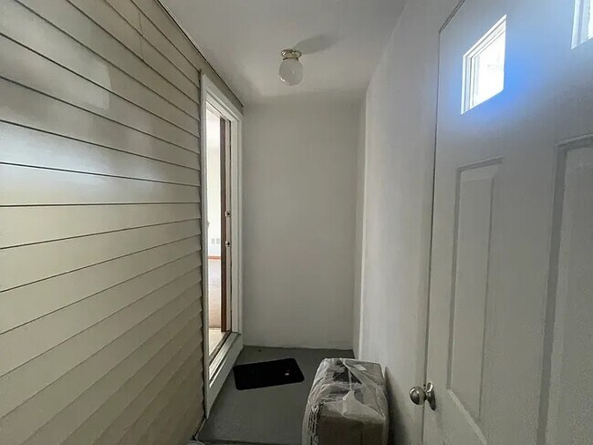 Vestibule - 9 Gillan Ave