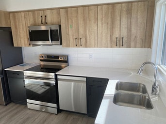 Photo du bâtiment - 850 Secord Blvd NW