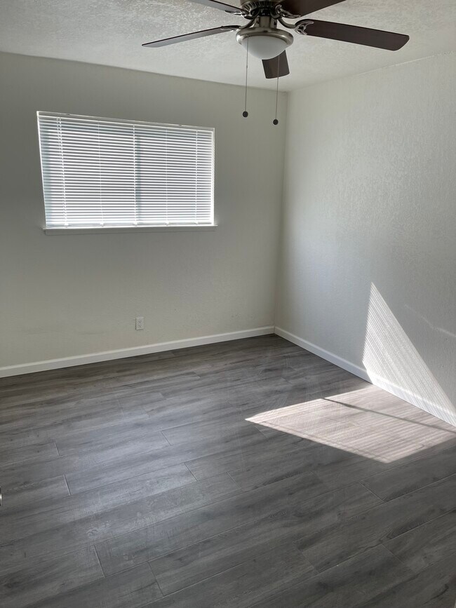 Foto del edificio - 21340 Baldwin Ln