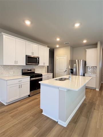 Building Photo - 506 Blanton St