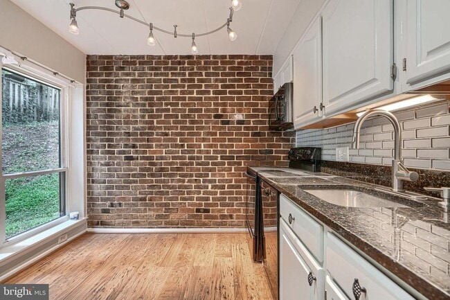 Foto del edificio - 5390 Smooth Meadow Way