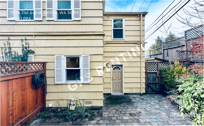 Building Photo - 3058 31st Ave W