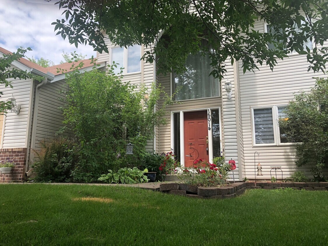 Primary Photo - 15014 Valley View Pl