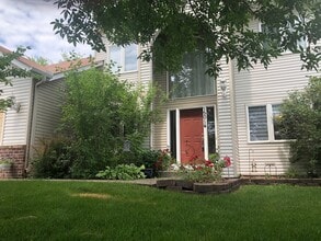 Building Photo - 15014 Valley View Pl