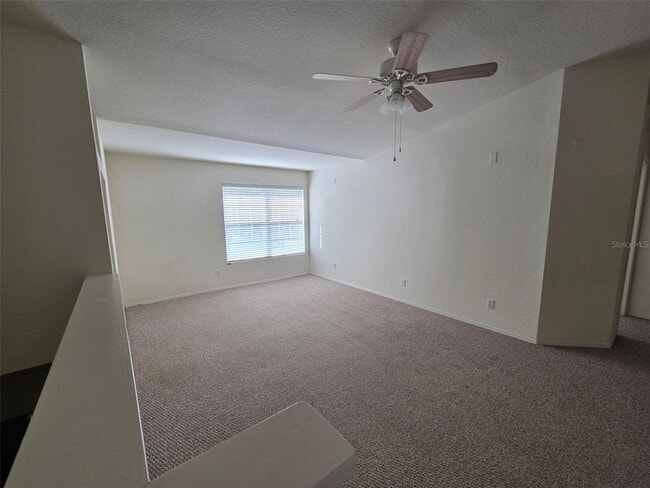 Foto del edificio - 36121 Lake Chase Blvd