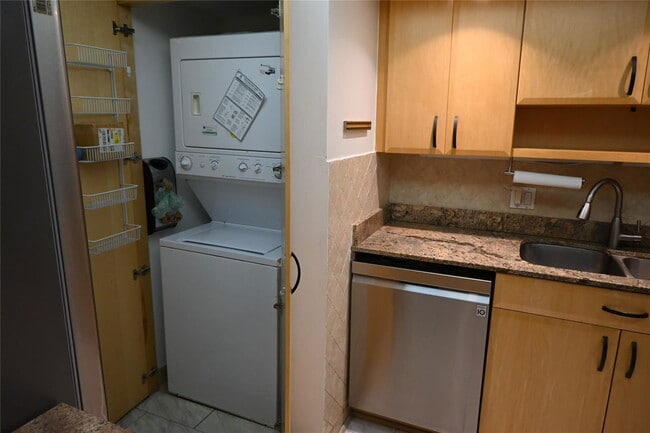 Foto del edificio - 1800 S Ocean Blvd