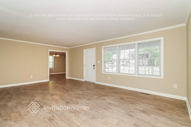 Building Photo - 6323 Temple St