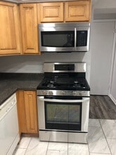 Building Photo - 138 E Rittenhouse St