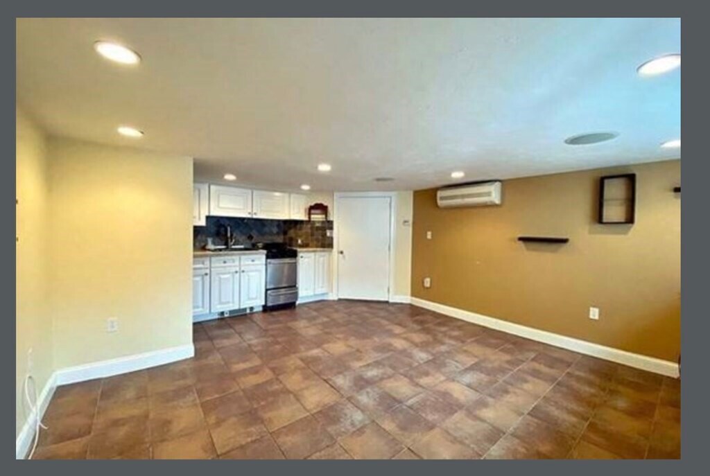 Foto del edificio - 1382 River St