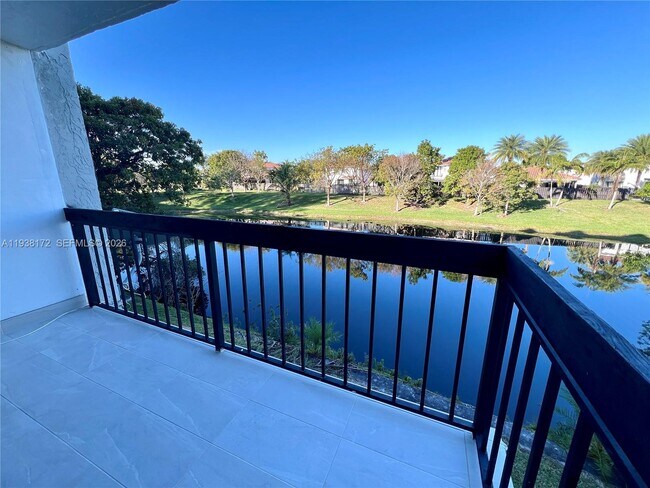 Foto del edificio - 10315 NW 9th St Cir