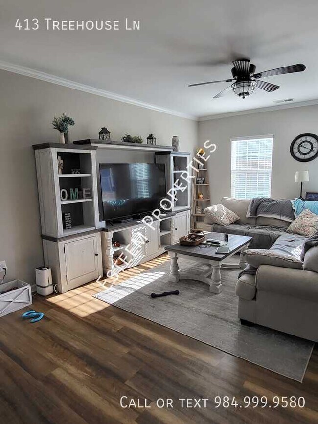 Foto del edificio - 413 Treehouse Ln