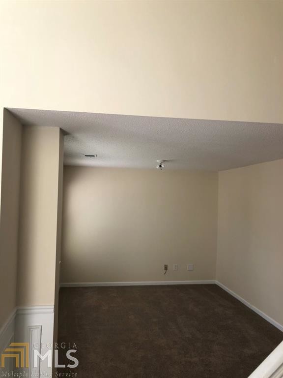 Building Photo - 155 Apache St SW