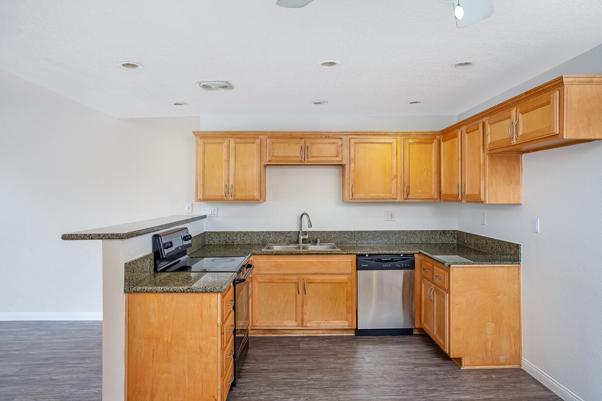 35 Apartments for Rent in 92804, CA Westside Rentals