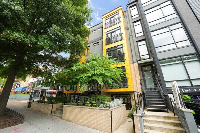 Foto del edificio - 3821 14th St NW