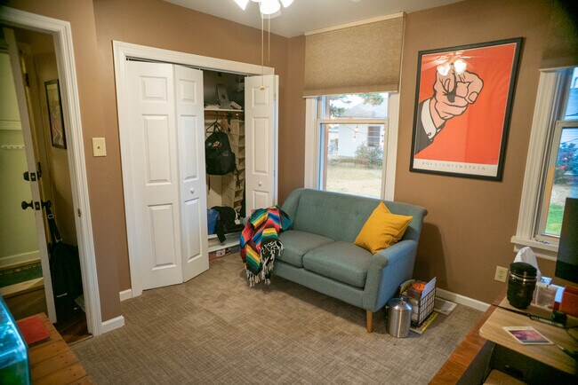 Building Photo - 3173 Portis Ave