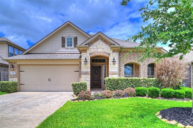 Foto del edificio - 3823 Cactus Field Ln