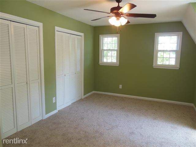 Building Photo - 4 br, 2 bath House - 425 Bellingham Court