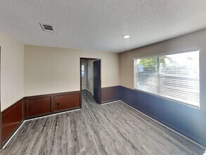 Building Photo - 5702 Kiowa Timbers Dr