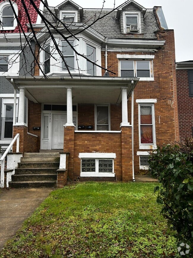 Building Photo - 2535 Brookfield Ave