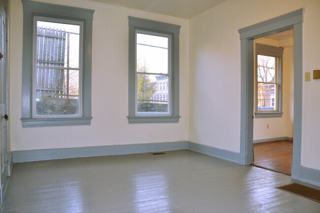 Foto del edificio - 522 W McMicken Ave