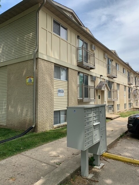 Foto del edificio - 322 N Van Buren St