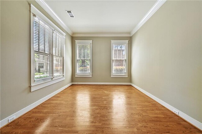 Foto del edificio - 4522 Gateway Ct