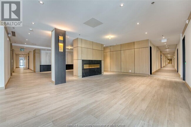 Photo du bâtiment - 14400 Tecumseh Rd E