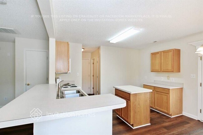 Building Photo - 166 Brantley Pl Dr