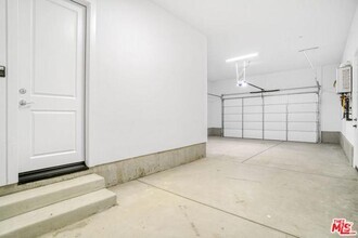 Building Photo - 20534 Edgewood Ct