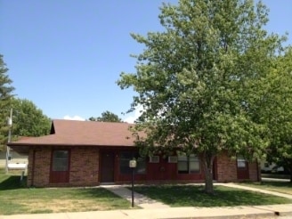 Primary Photo - Rosewood Apartments