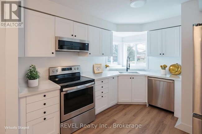 Building Photo - 2137 Mt Forest Dr